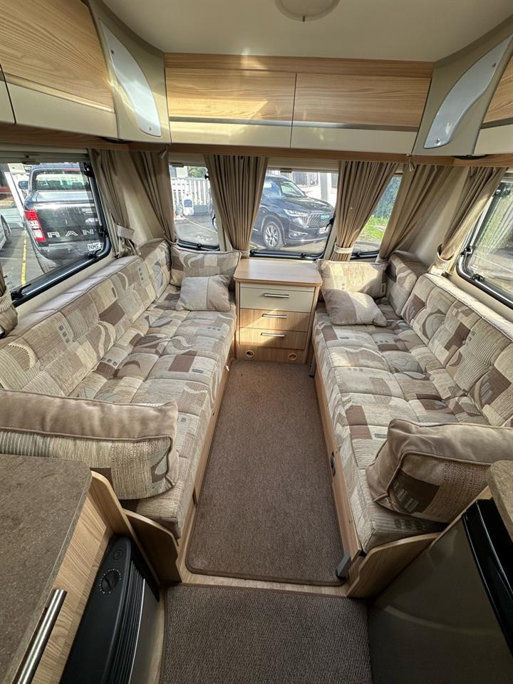 2011 Coachman Amara