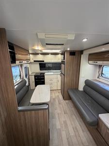 2017 Jayco Silverline - Thumbnail