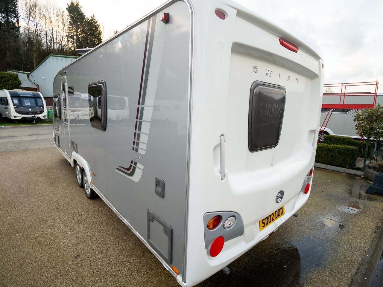 2009 SWIFT CONQUEROR 630
