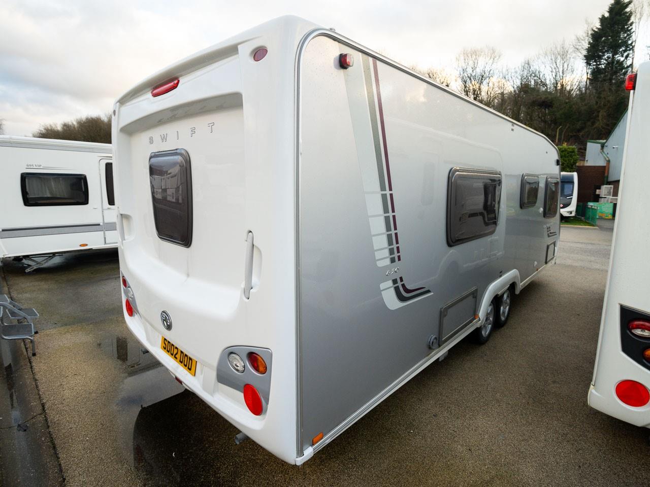 2009 SWIFT CONQUEROR 630