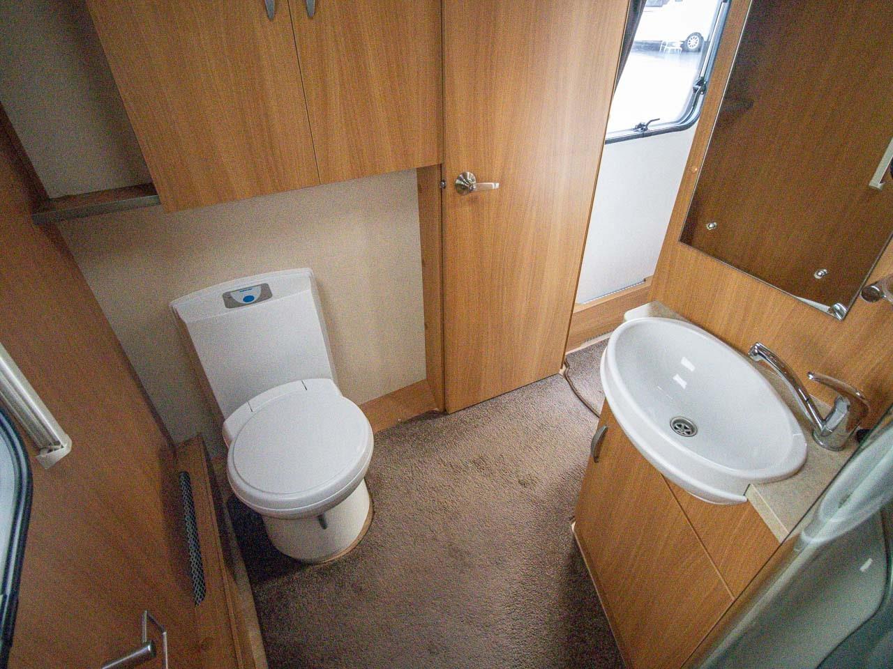 2009 SWIFT CONQUEROR 630