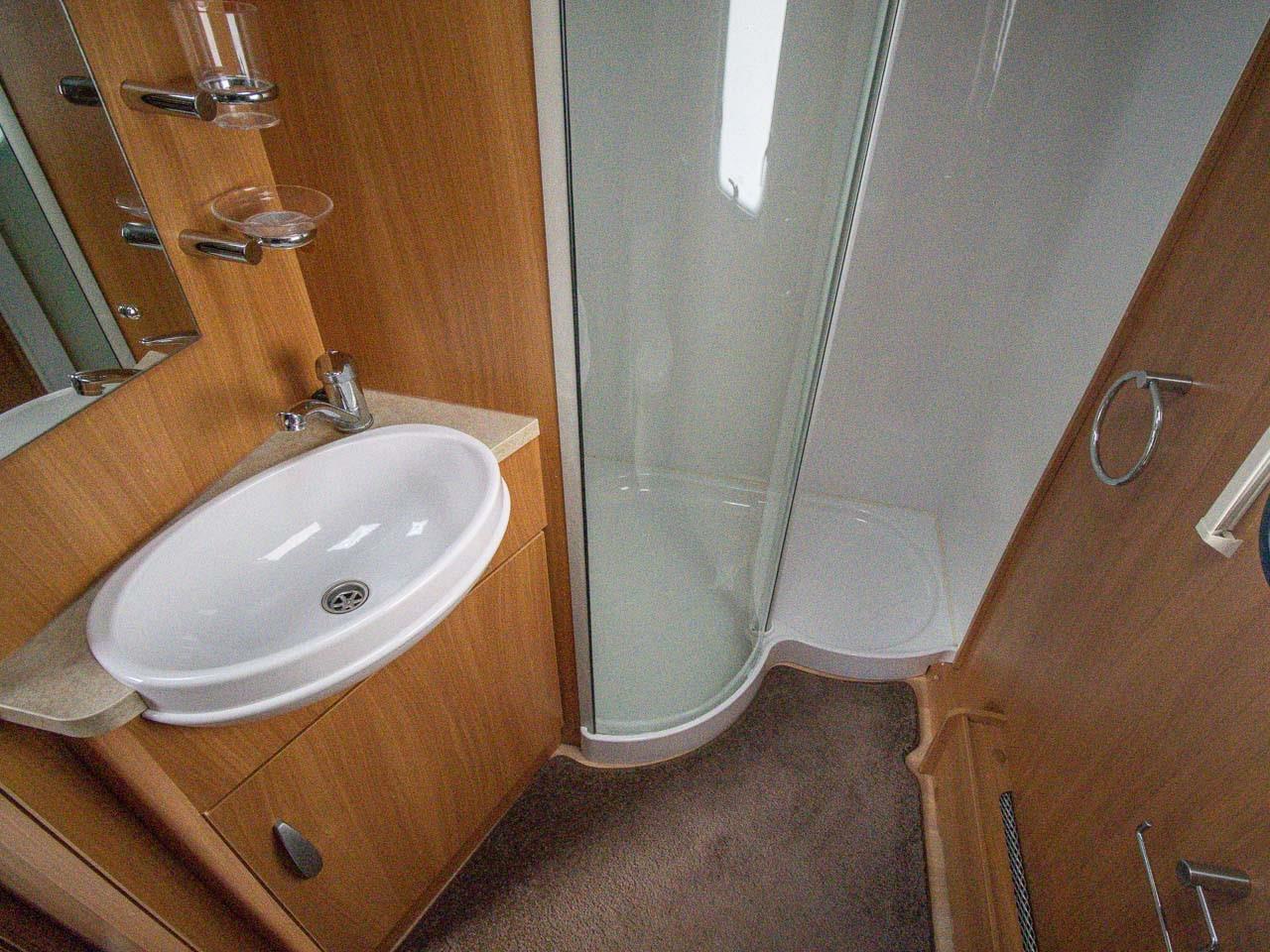 2009 SWIFT CONQUEROR 630