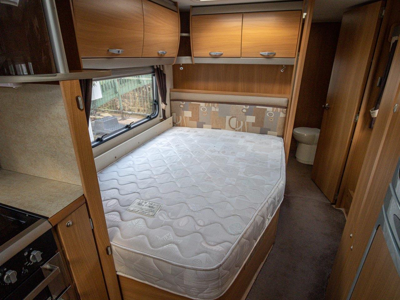 2009 SWIFT CONQUEROR 630