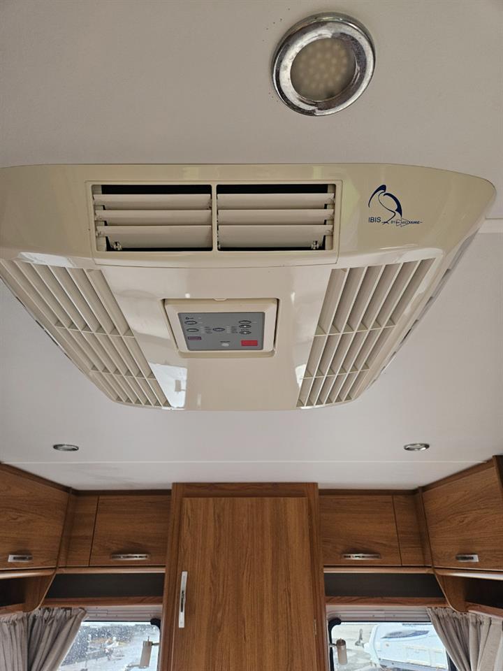 2011 JAYCO conquest