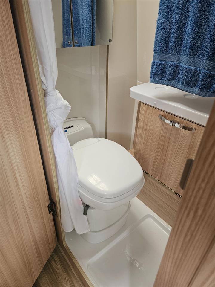 2019 LDV Rv80