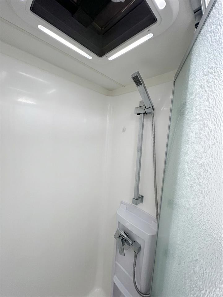 2021 Active caravan 21.6-ESCAPE