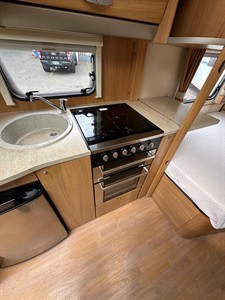 2010 SWIFT CHARISMA - Thumbnail