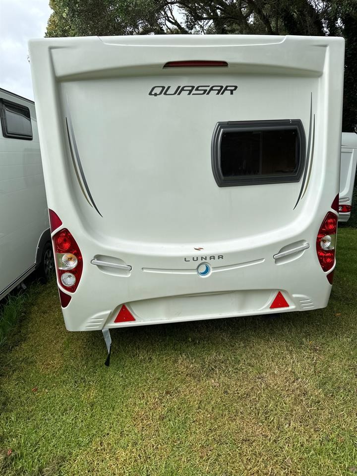 2010 LUNAR   Quasar 462