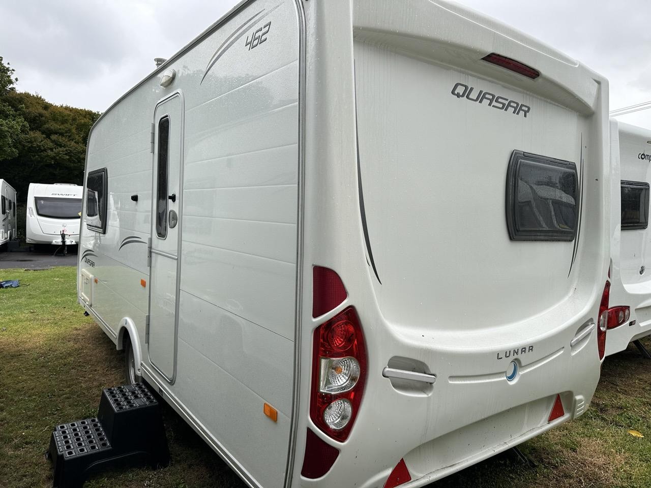 2010 LUNAR   Quasar 462