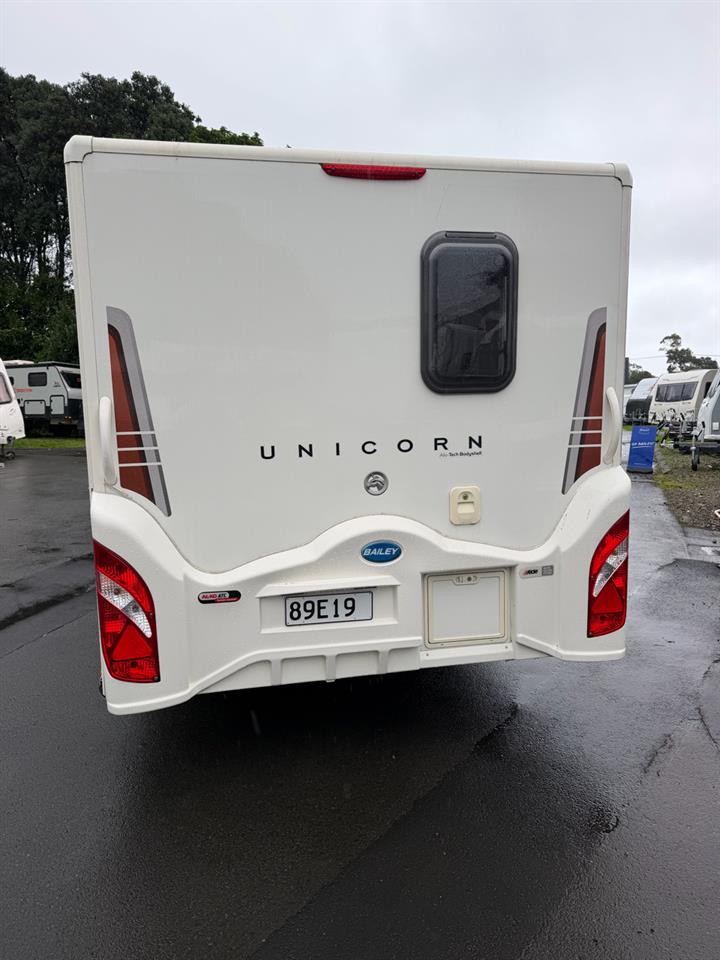 2014 BAILEY Unicorn
