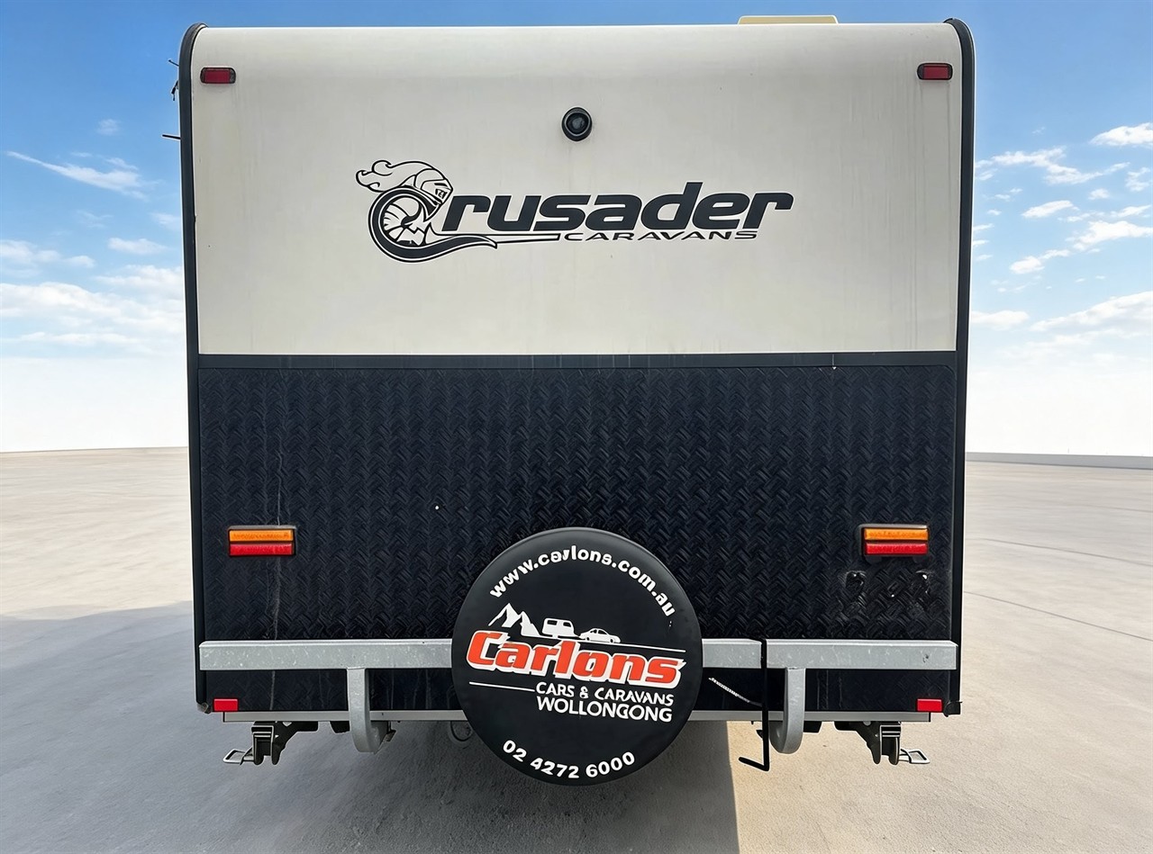 2022 Crusader Life Changer Bunkie