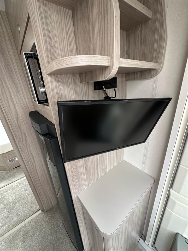 2021 ELDDIS CR ZEPHER