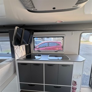 2023 Ezy Trail Robe - Thumbnail