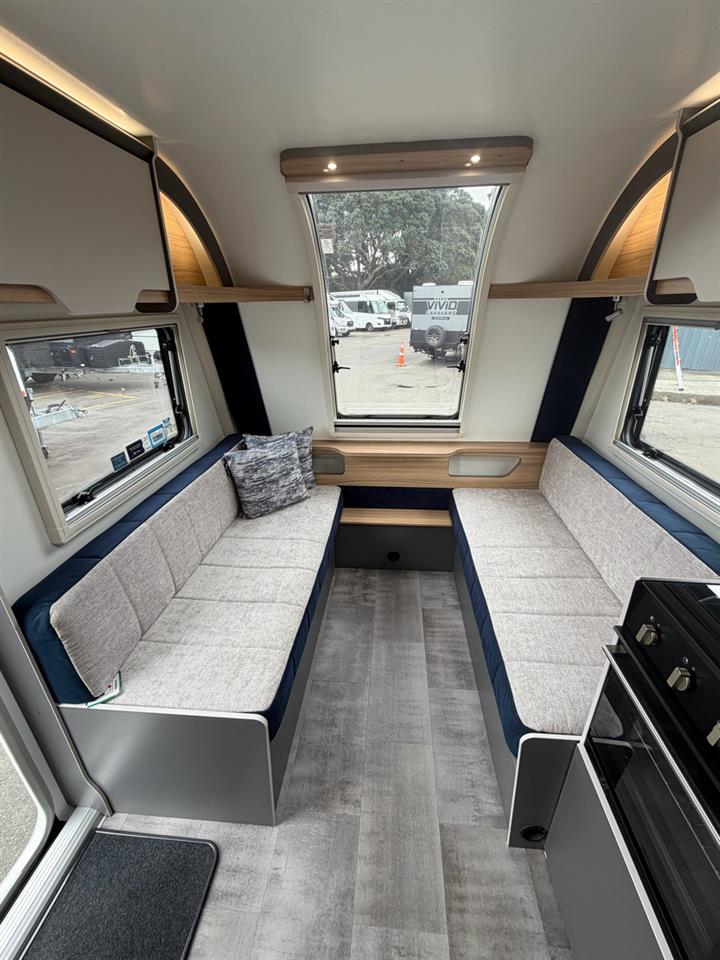 2024 BAILEY Discovery D4-4