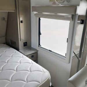 2020 JB Scorpion sting - Thumbnail