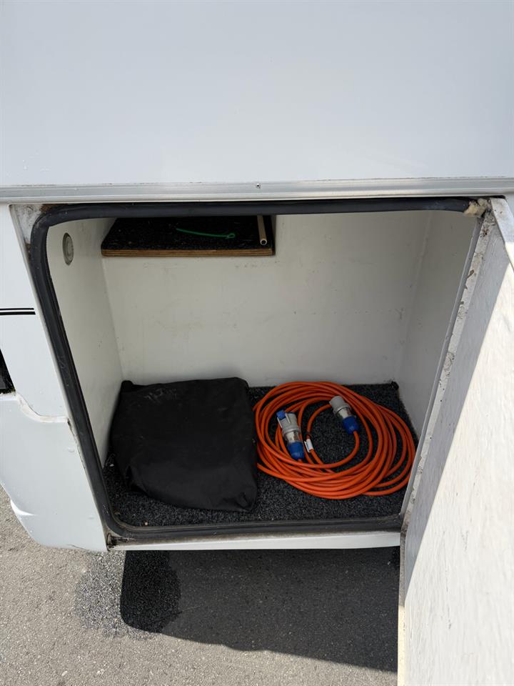 2009 Mercedes-Benz SPRINTER