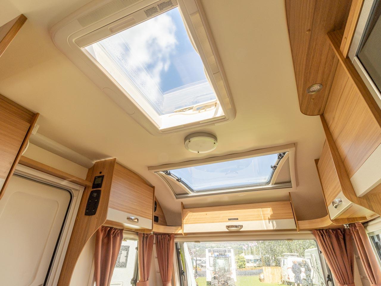 2015 BAILEY PURSUIT 430