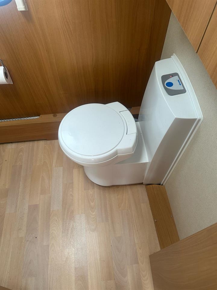 2009 SWIFT CONQUEROR