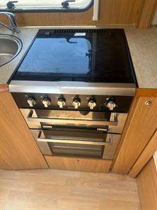 2009 SWIFT CONQUEROR - Thumbnail