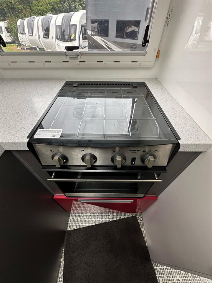 2011 Mitsubishi Canter