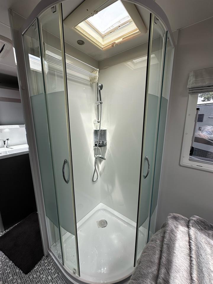 2011 Mitsubishi Canter