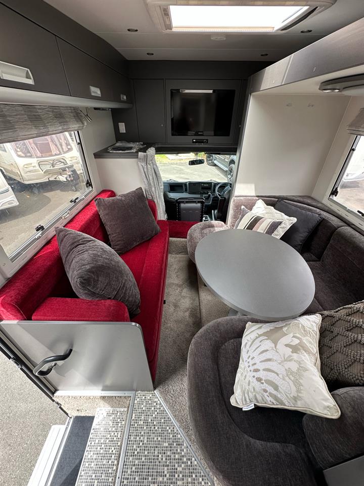 2011 Mitsubishi Canter