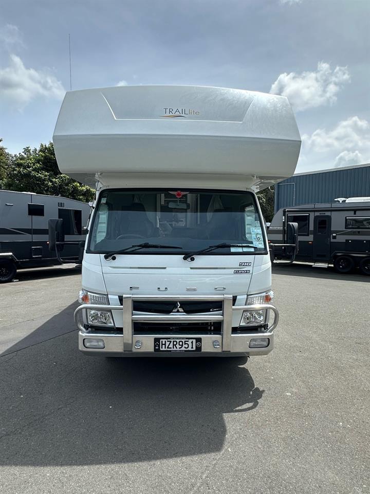 2011 Mitsubishi Canter