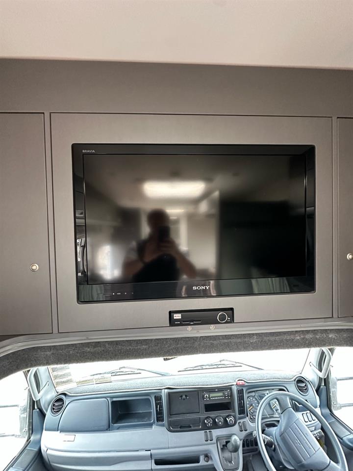 2011 Mitsubishi Canter