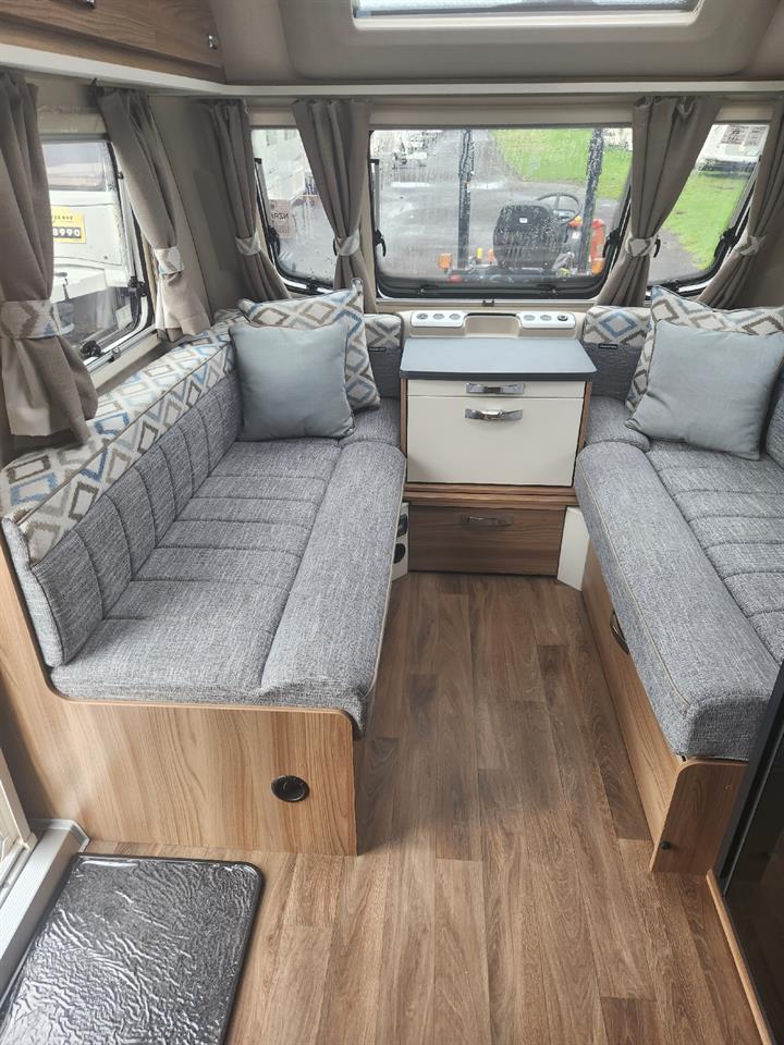 2023 SWIFT CELEBRATE MAJOR 4 SB