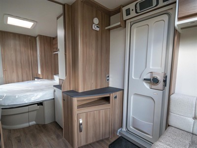 2023 SWIFT CELEBRATE MAJOR 4 SB - Thumbnail