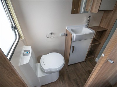 2023 SWIFT CELEBRATE MAJOR 4 SB - Thumbnail