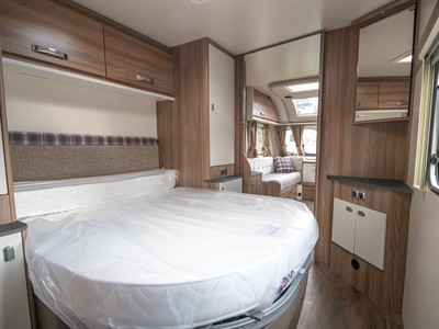 2023 SWIFT CELEBRATE MAJOR 4 SB - Thumbnail