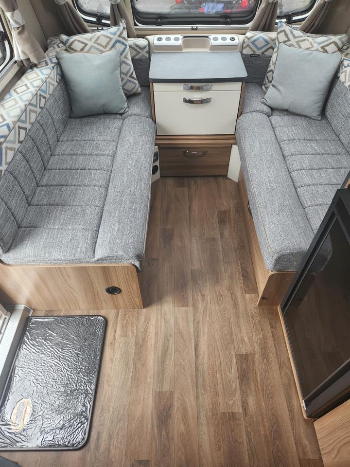 2023 SWIFT CELEBRATE MAJOR 4 SB