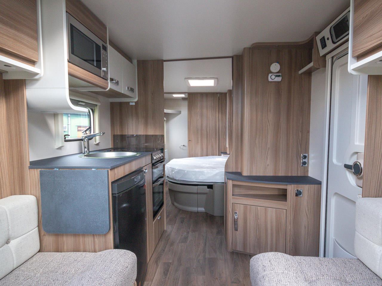 2023 SWIFT CELEBRATE MAJOR 4 SB